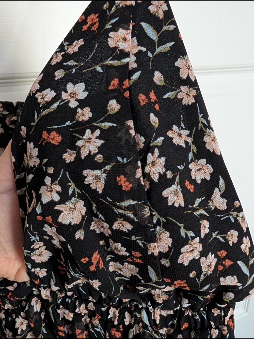 Forever 21 Black Floral Ruffled Spaghetti Strap Camisole - Picture 2 of 4